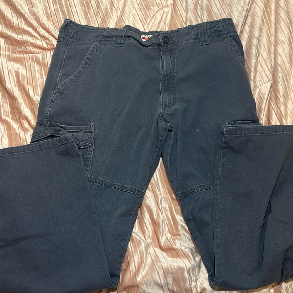 Baggy gray, wrangler cargos, relaxed fit,